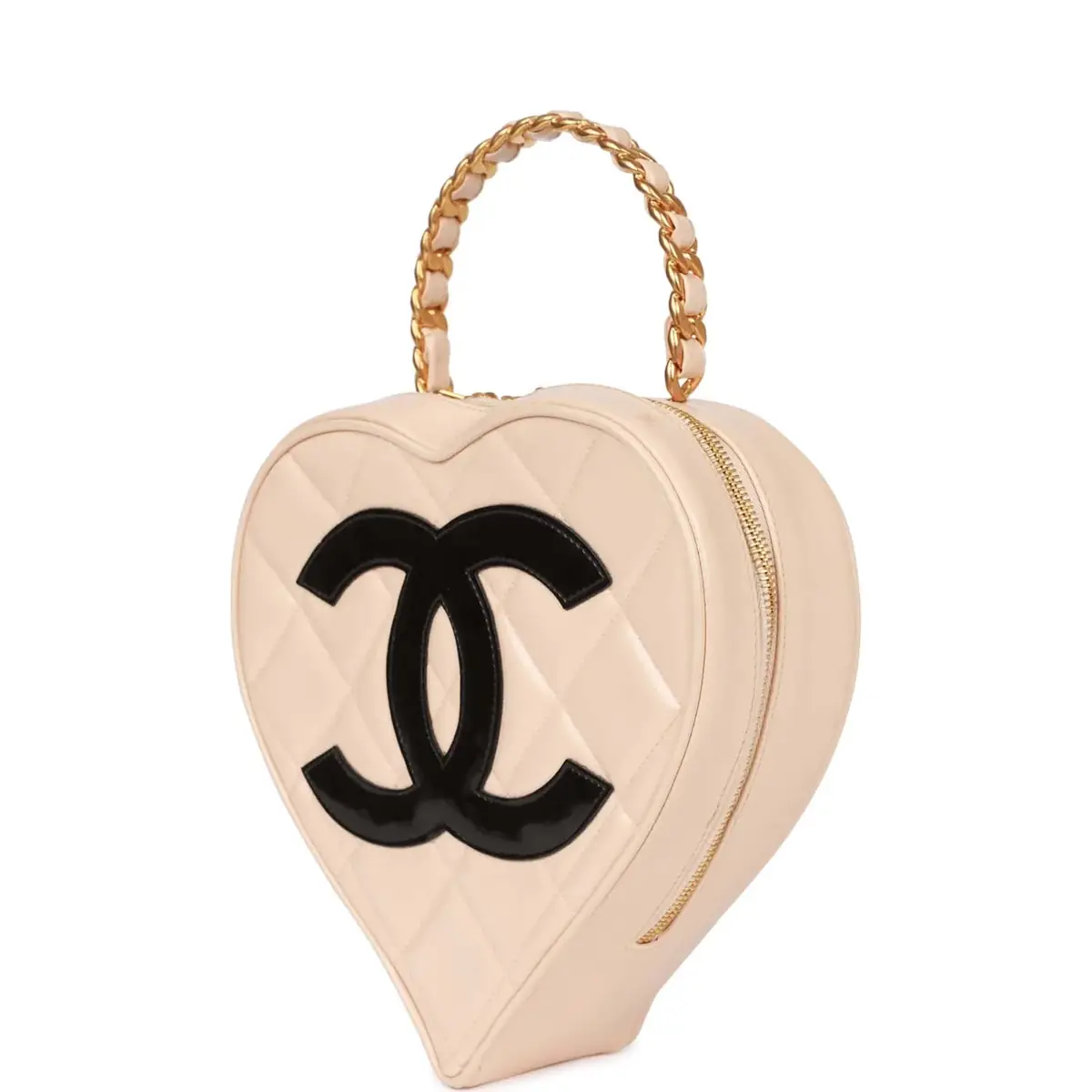 Chanel Vintage Chanel Heart Vanity Bag Beige and Black Patent Antique Gold Hardware | Thumbnail 2 Chanel Vintage Chanel Heart Vanity Bag Beige and Black Patent Antique Gold Hardware | Thumbnail 2