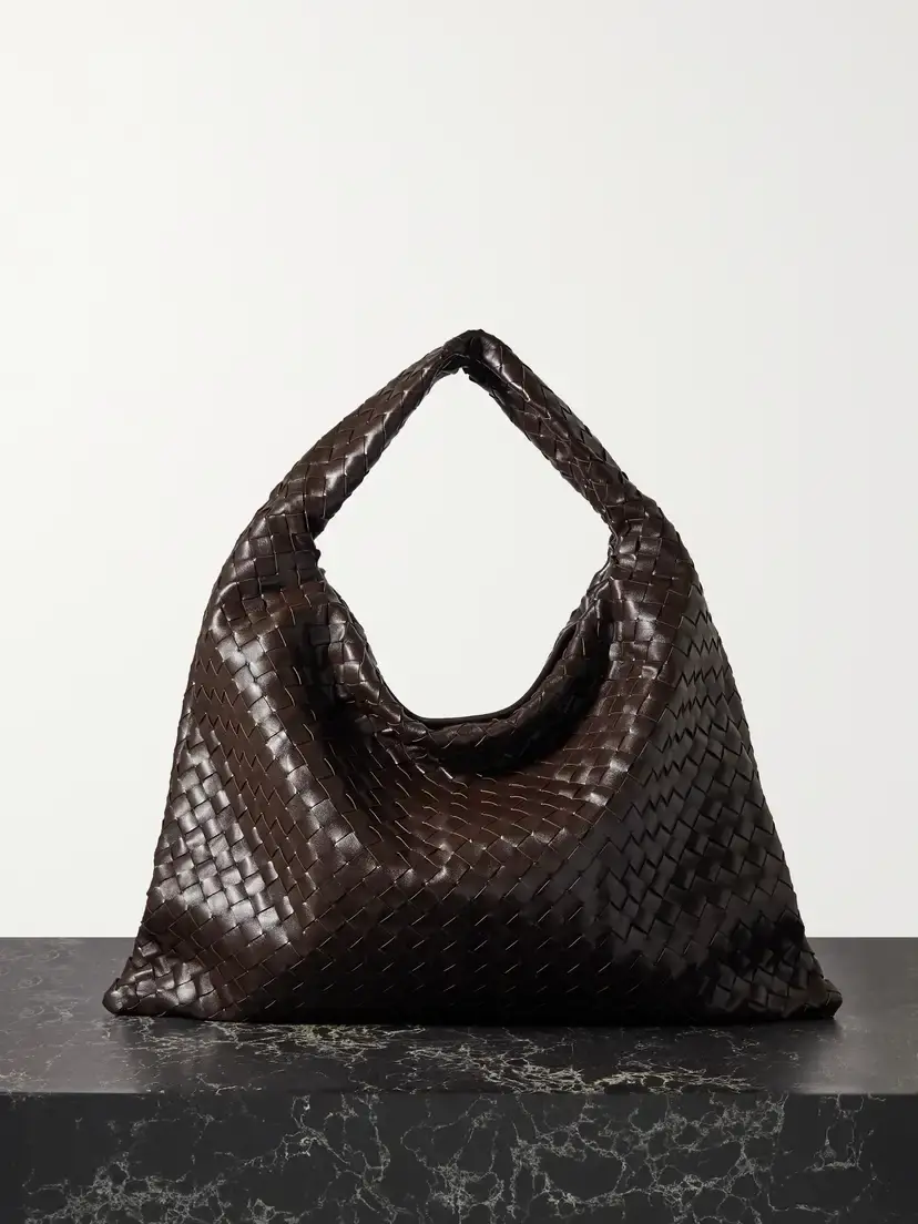 Hop Large Intrecciato Leather Tote
