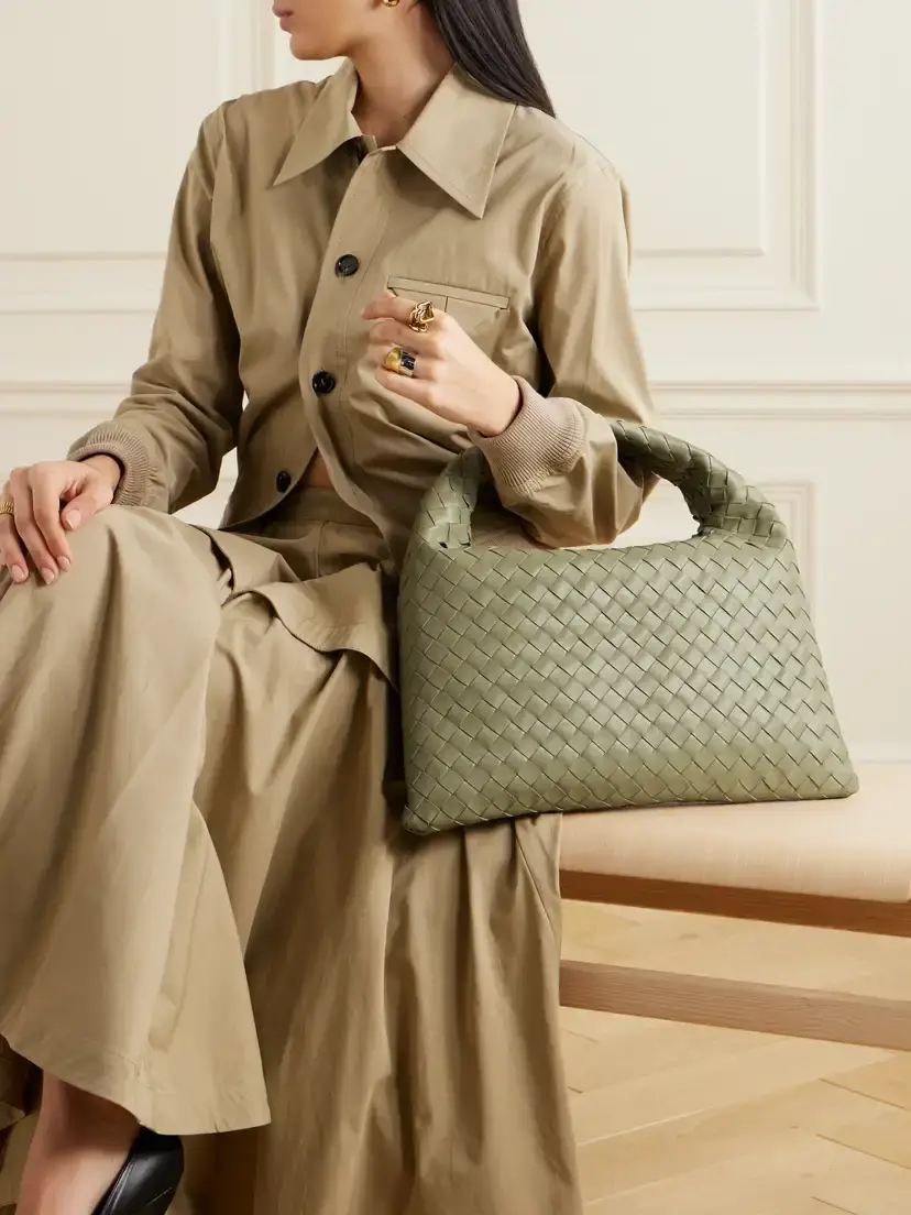 Bottega Veneta Hula Hoop Small Intrecciato Leather Tote | Thumbnail 2
