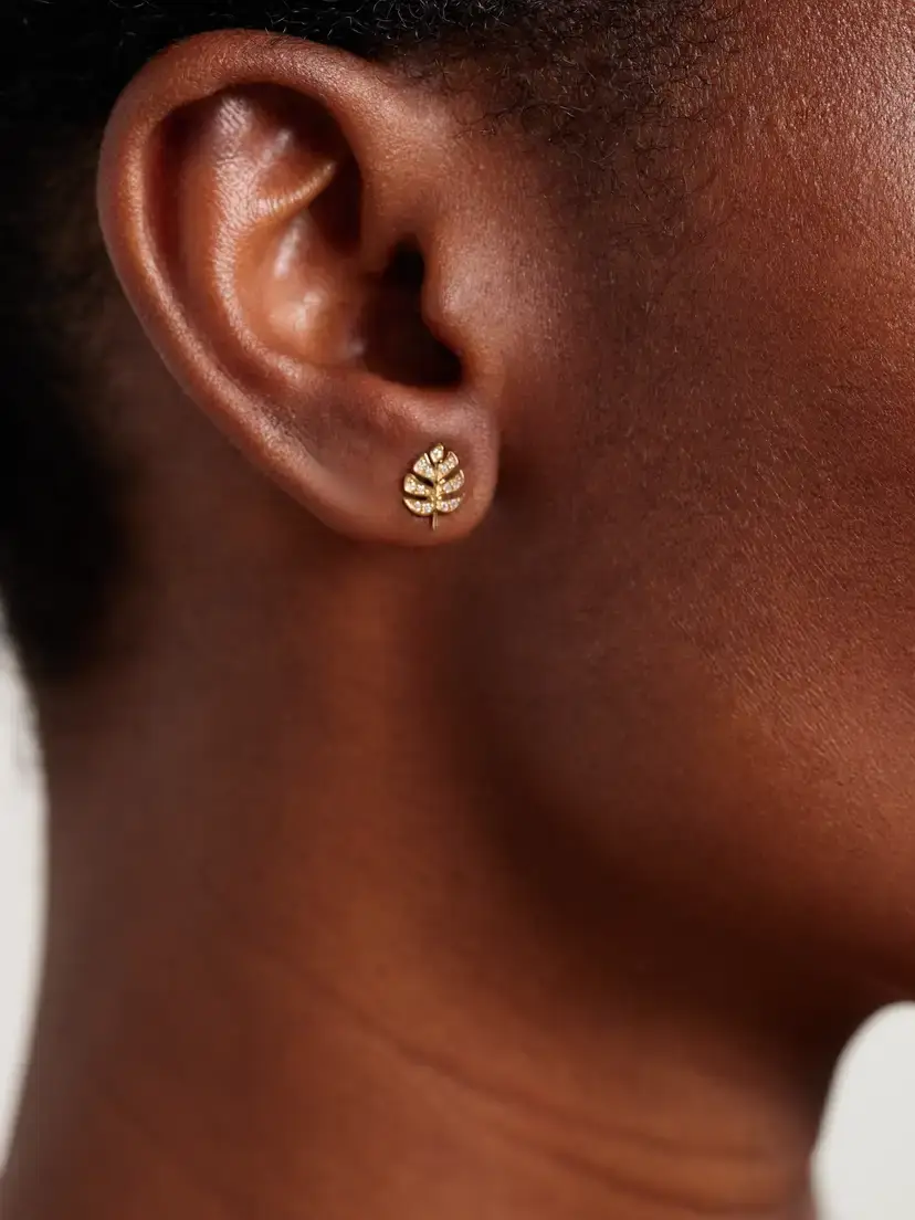 Sydney Evan Tiny Monstera Leaf 14-karat Gold Diamond Earrings | Thumbnail 2