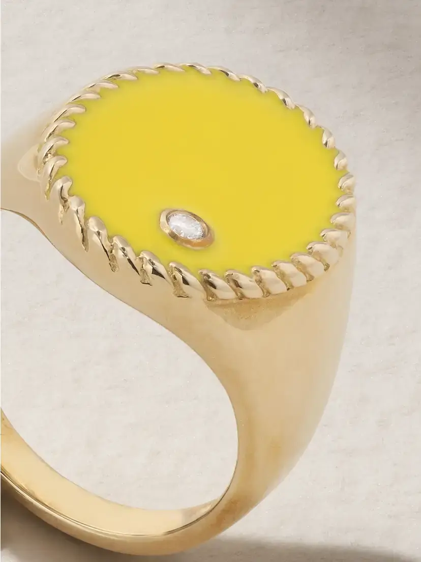 Yvonne Léon 9-karat Gold, Enamel And Diamond Signet Ring | Thumbnail 4 Yvonne Léon 9-karat Gold, Enamel And Diamond Signet Ring | Thumbnail 4