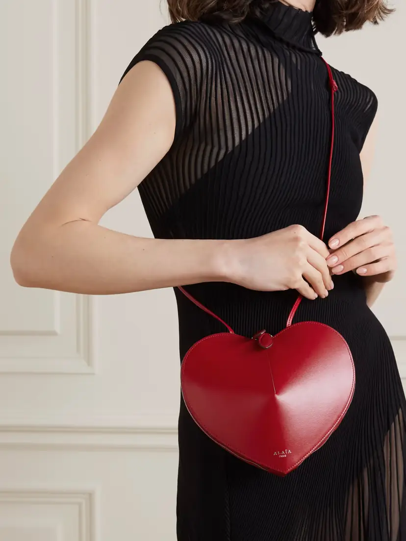 Alaïa Le Coeur Leather Shoulder Bag | Thumbnail 2 Alaïa Le Coeur Leather Shoulder Bag | Thumbnail 2