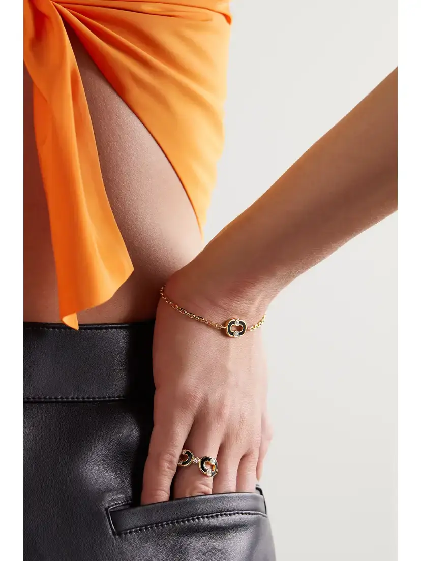 Viltier Magnetic Enchainee 18-karat Gold, Diamond And Onyx Ring | Thumbnail 2 Viltier Magnetic Enchainee 18-karat Gold, Diamond And Onyx Ring | Thumbnail 2