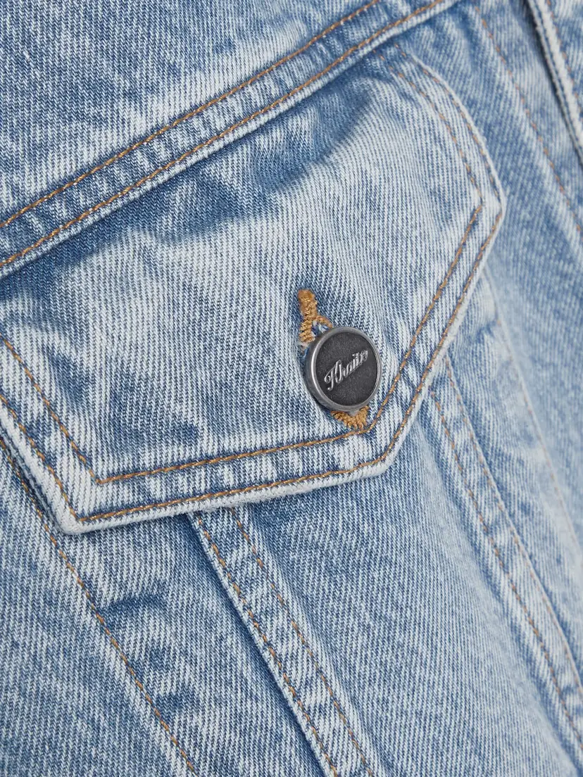 Khaite Grizzo Oversized Denim Jacket | Thumbnail 5 Khaite Grizzo Oversized Denim Jacket | Thumbnail 5