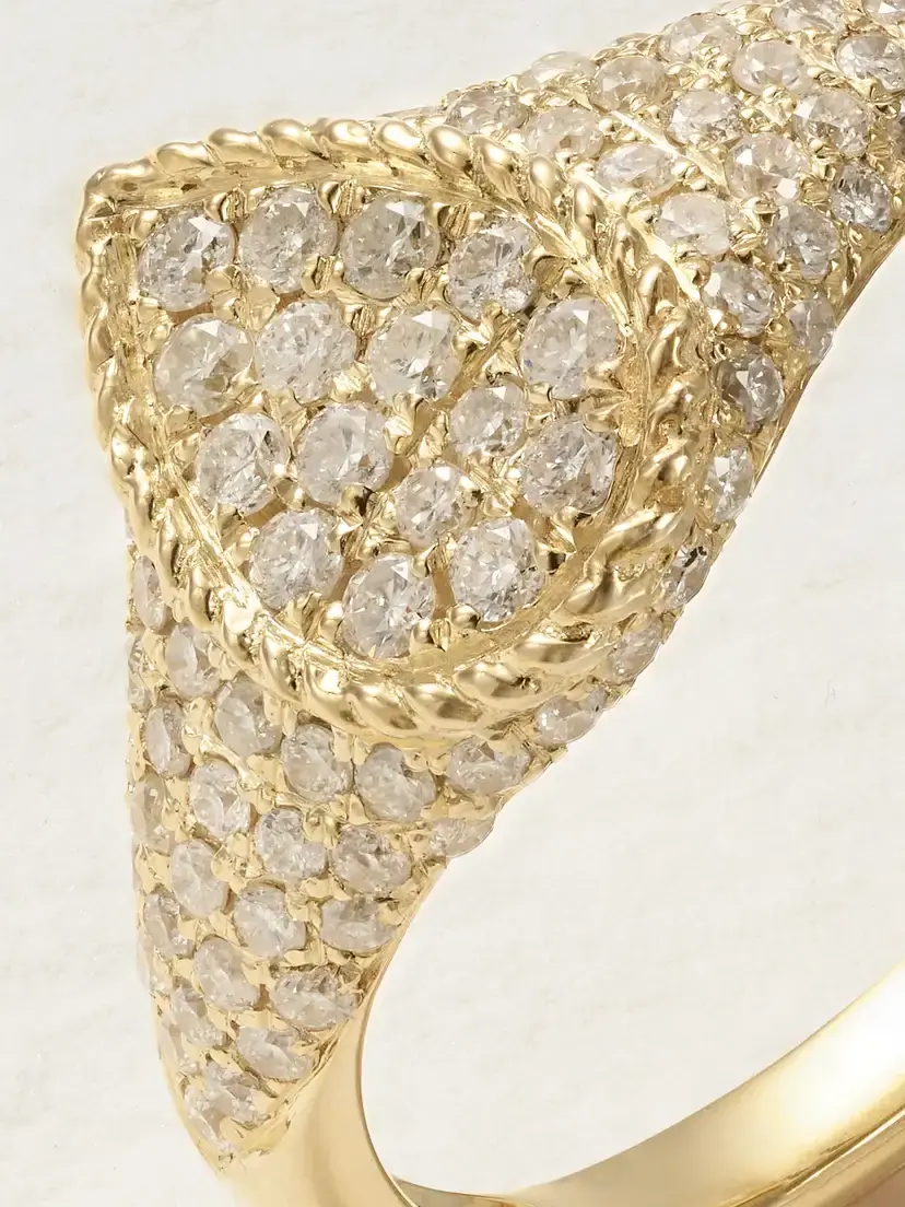 Yvonne Léon 9-karat Gold Diamond Signet Ring | Thumbnail 4 Yvonne Léon 9-karat Gold Diamond Signet Ring | Thumbnail 4