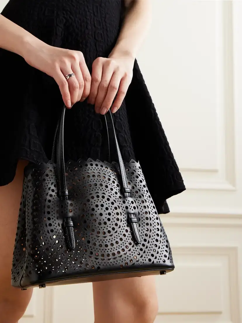 Alaïa Mina 25 Laser-cut Leather Tote - - One size | Thumbnail 2 Alaïa Mina 25 Laser-cut Leather Tote - - One size | Thumbnail 2