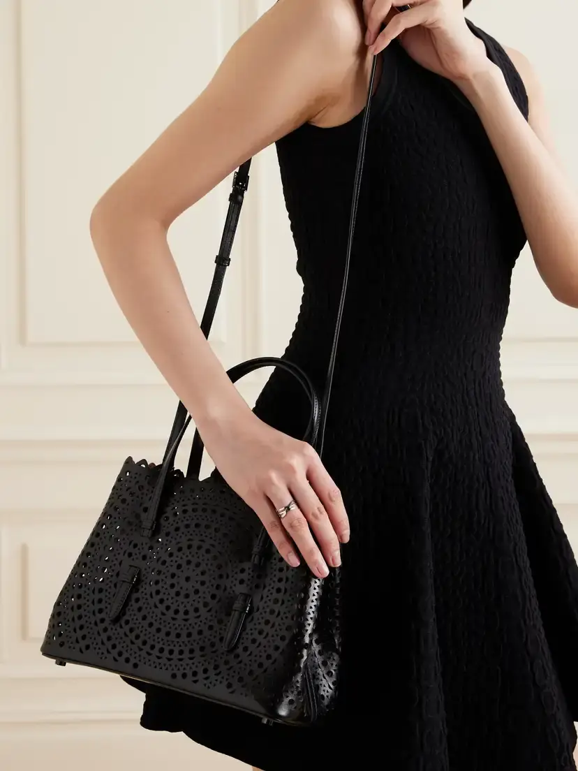 Alaïa Mina 25 Laser-cut Leather Tote - - One size | Thumbnail 6 Alaïa Mina 25 Laser-cut Leather Tote - - One size | Thumbnail 6
