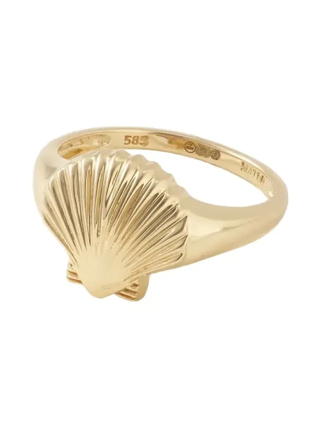 Venus 14-karat Gold Signet Ring Venus 14-karat Gold Signet Ring