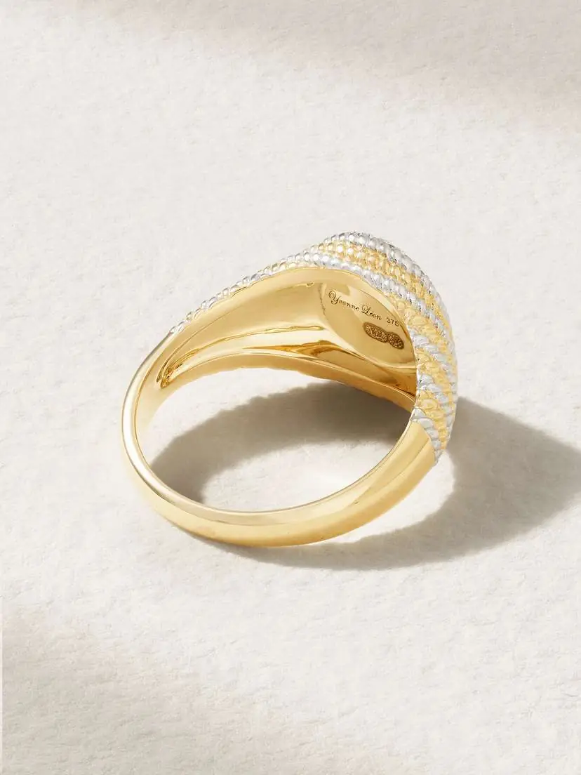 Yvonne Léon Mini Chevalière 9-karat Yellow And White Gold Diamond Signet Ring | Thumbnail 3 Yvonne Léon Mini Chevalière 9-karat Yellow And White Gold Diamond Signet Ring | Thumbnail 3