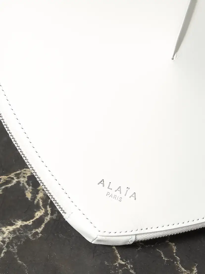 Alaïa Le Coeur Leather Shoulder Bag | Thumbnail 4 Alaïa Le Coeur Leather Shoulder Bag | Thumbnail 4