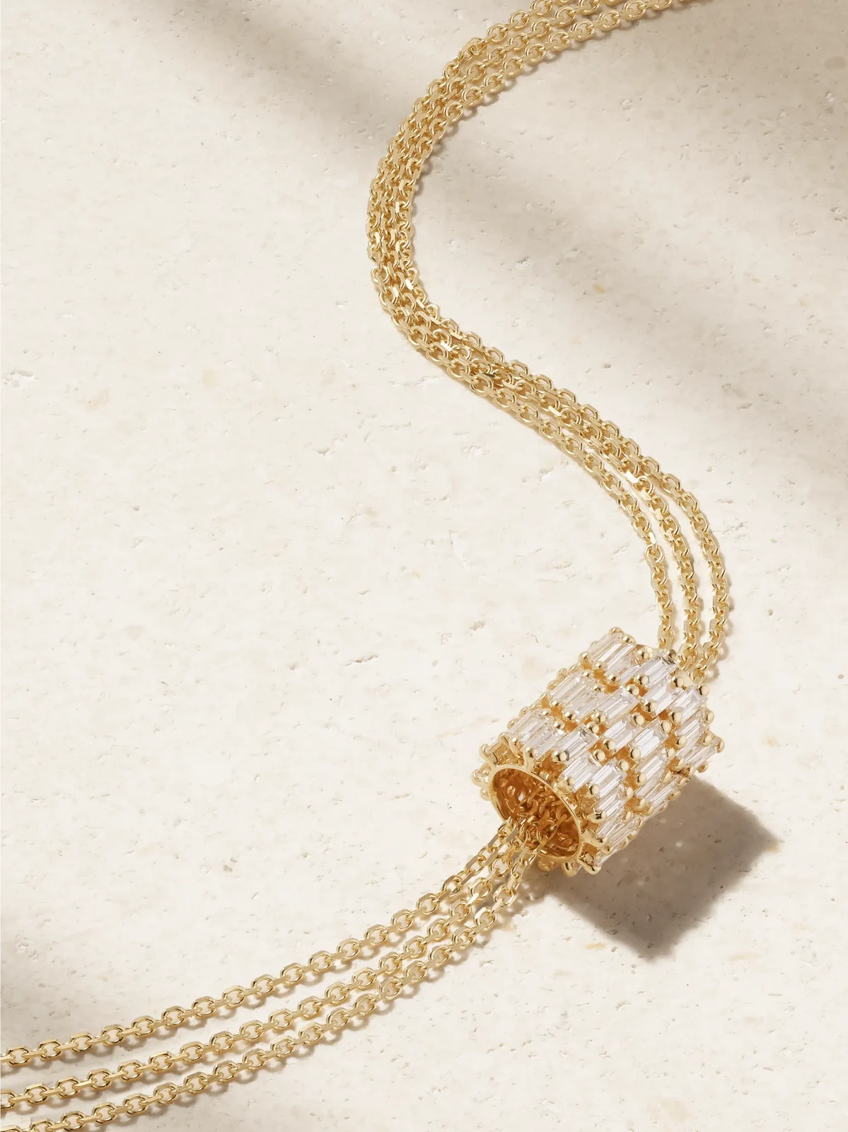 18-karat Gold Diamond Necklace 18-karat Gold Diamond Necklace