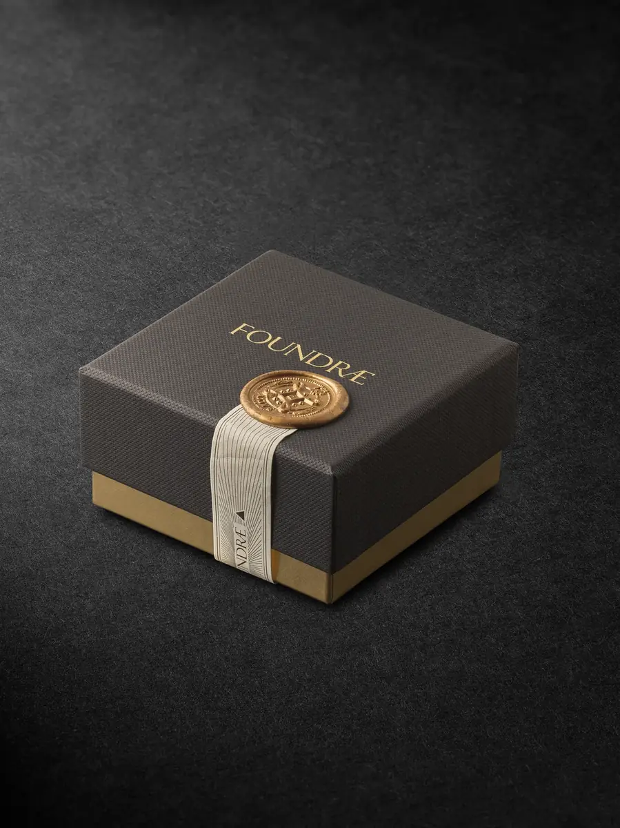 Foundrae L'Eternelle Chanson Couplet 18-Karat Gold and Enamel Pendant - Men | Thumbnail 4