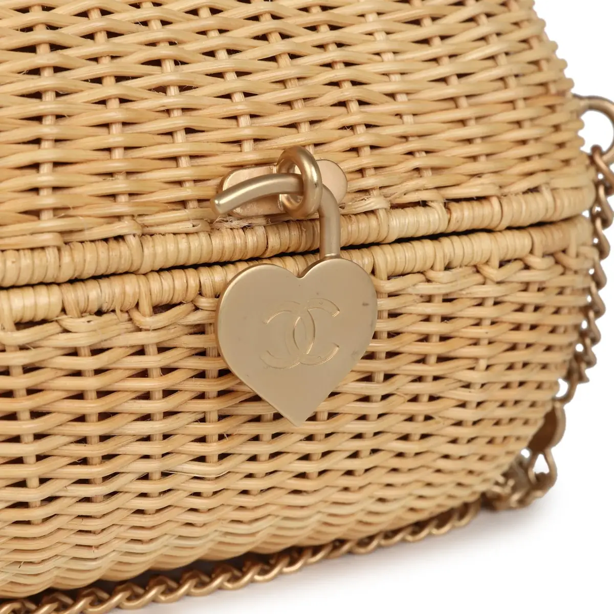Chanel Vintage Chanel Small Heart Lock Basket Bag Natural Wicker Brushed Gold Hardware | Thumbnail 6 Chanel Vintage Chanel Small Heart Lock Basket Bag Natural Wicker Brushed Gold Hardware | Thumbnail 6