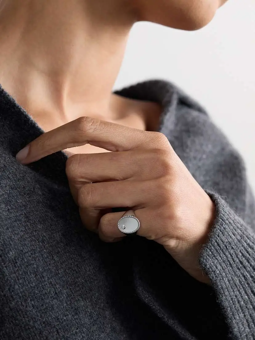 Yvonne Léon Chevalière Ovale 9-karat White Gold, Mother-of-pearl And Diamond Signet Ring | Thumbnail 2 Yvonne Léon Chevalière Ovale 9-karat White Gold, Mother-of-pearl And Diamond Signet Ring | Thumbnail 2