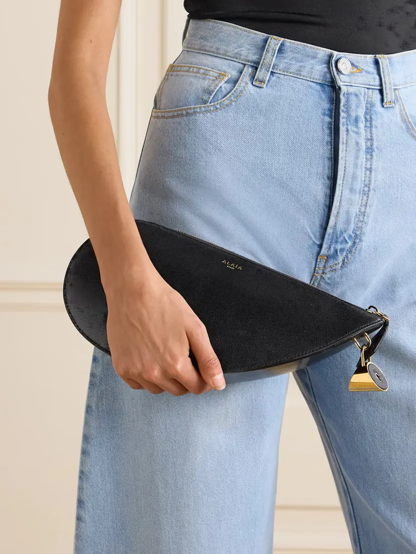 Alaïa Le Demi-cœur Leather Clutch | Thumbnail 2 Alaïa Le Demi-cœur Leather Clutch | Thumbnail 2