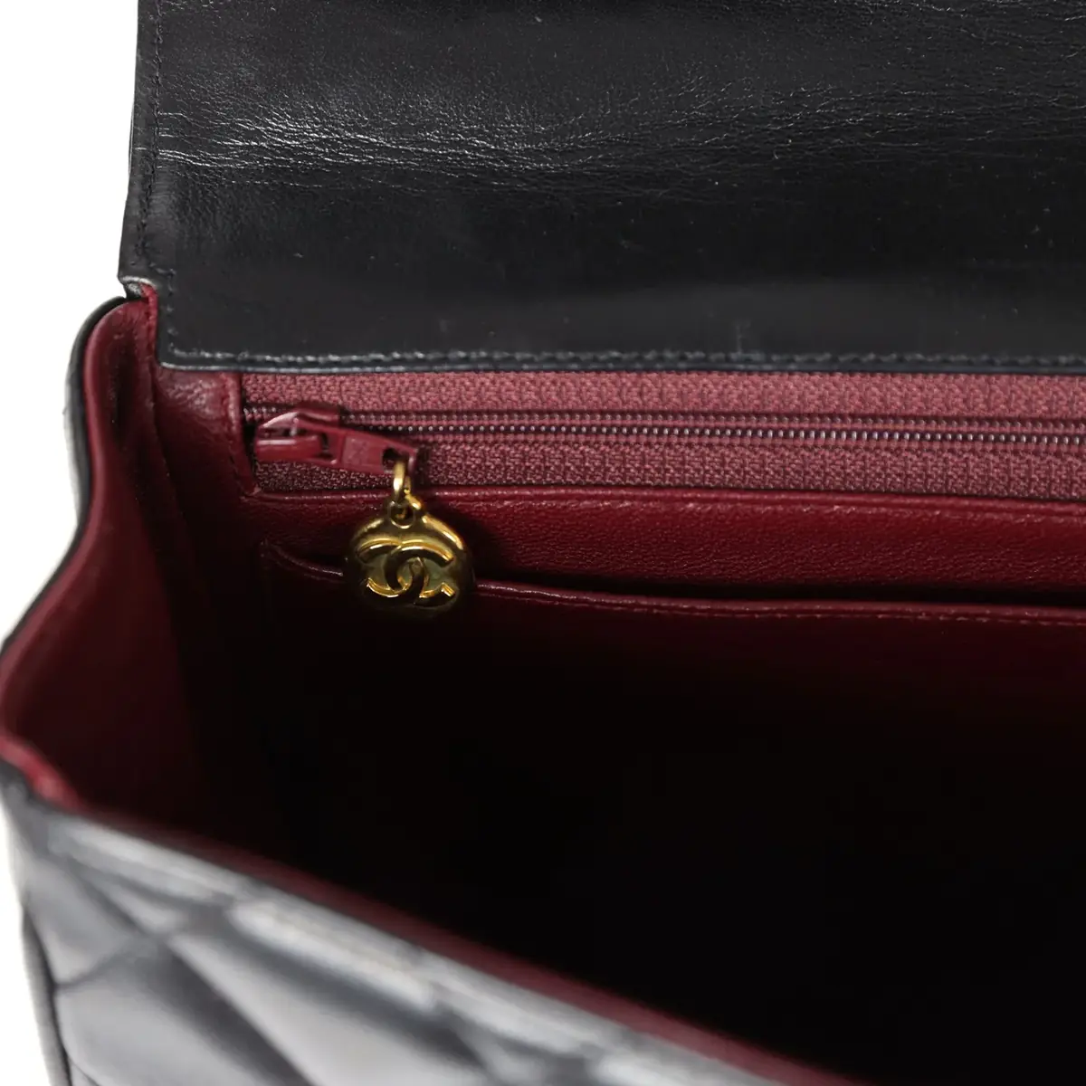 Chanel Vintage Chanel Jumbo Single Flap Bag Black Lambskin Tortoiseshell Hardware | Thumbnail 9