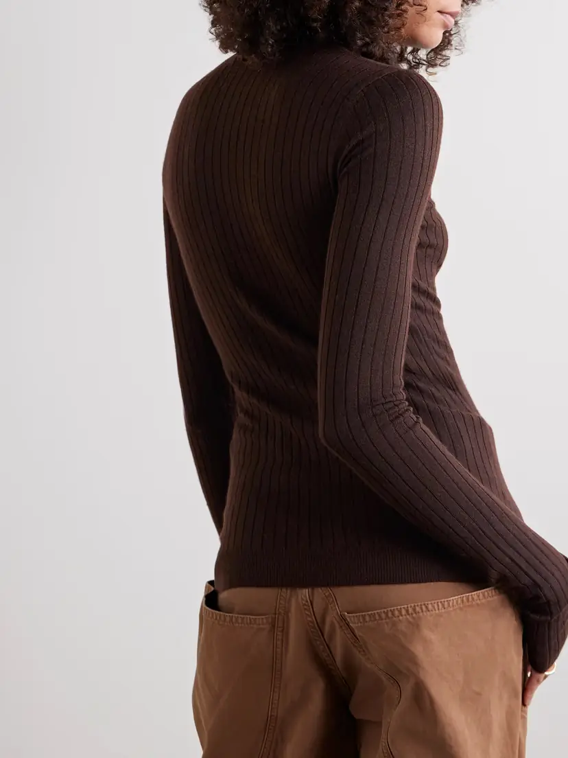 The Attico Ribbed Cashmere Polo Shirt | Thumbnail 4 The Attico Ribbed Cashmere Polo Shirt | Thumbnail 4
