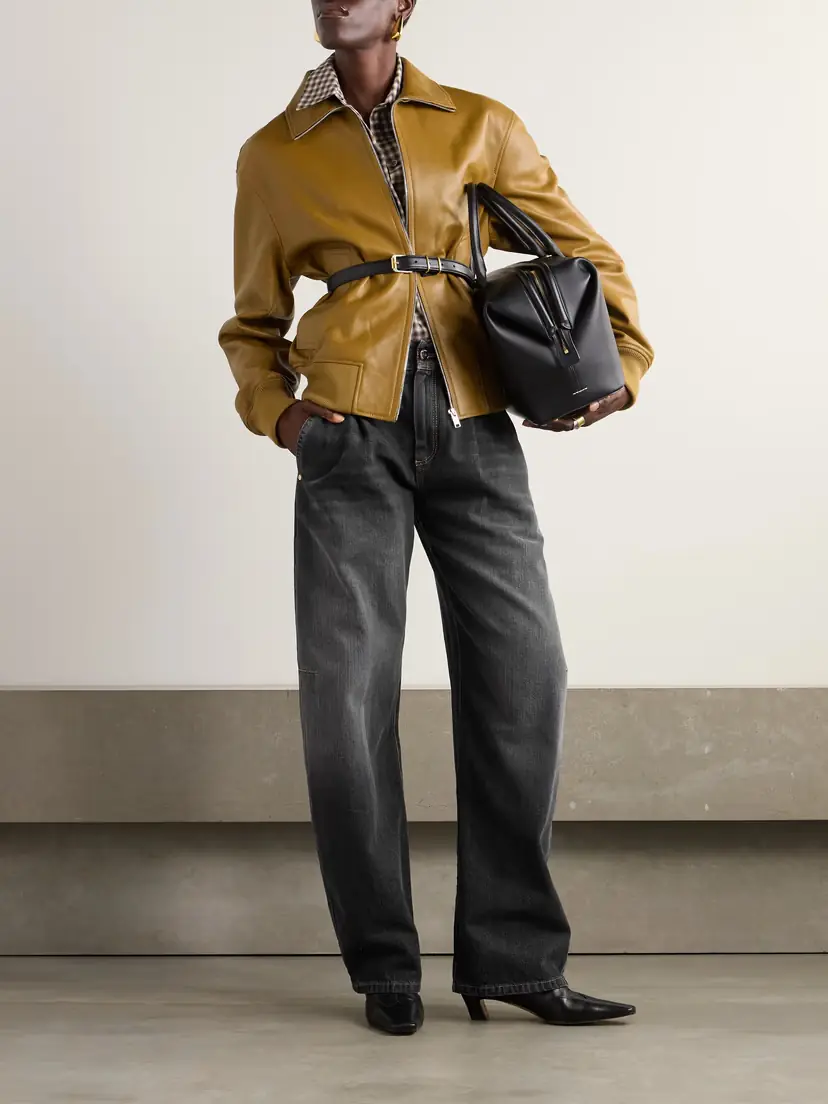 Brunello Cucinelli Pleated Boyfriend Jeans | Thumbnail 2 Brunello Cucinelli Pleated Boyfriend Jeans | Thumbnail 2