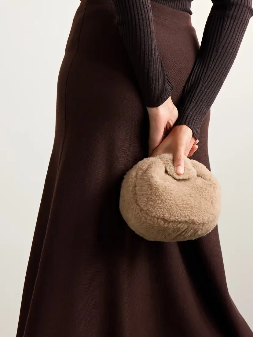 Gabriela Hearst Soft Demi Wool, Silk And Cashmere-blend Clutch | Thumbnail 2