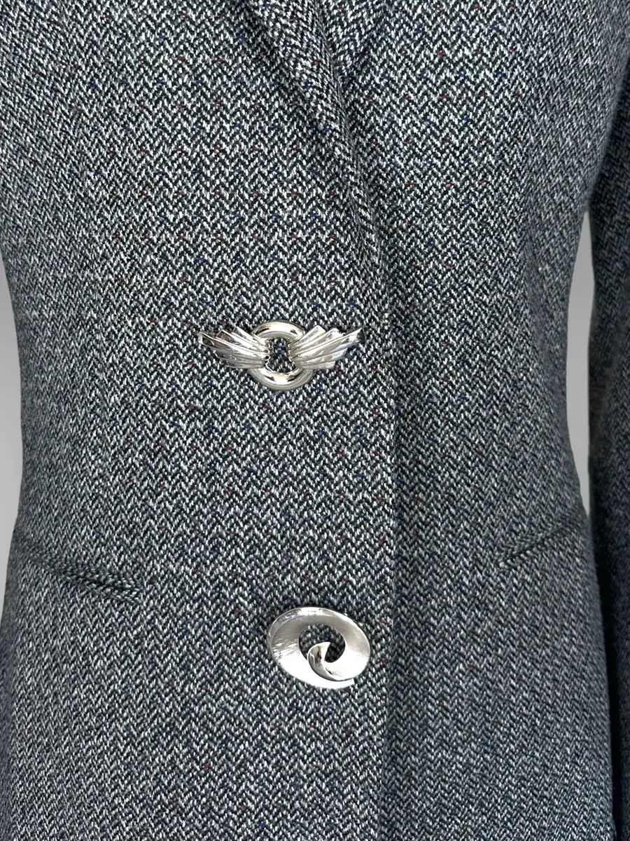 Jen Wonders Studio Brooch Blazer #22 Jen Wonders Collection | Thumbnail 11 Jen Wonders Studio Brooch Blazer #22 Jen Wonders Collection | Thumbnail 11