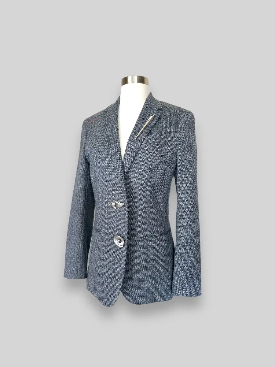 Jen Wonders Studio Brooch Blazer #22 Jen Wonders Collection | Thumbnail 3 Jen Wonders Studio Brooch Blazer #22 Jen Wonders Collection | Thumbnail 3