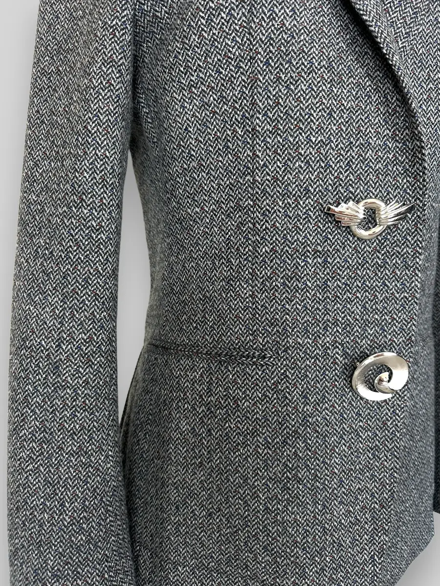 Jen Wonders Studio Brooch Blazer #22 Jen Wonders Collection | Thumbnail 8 Jen Wonders Studio Brooch Blazer #22 Jen Wonders Collection | Thumbnail 8