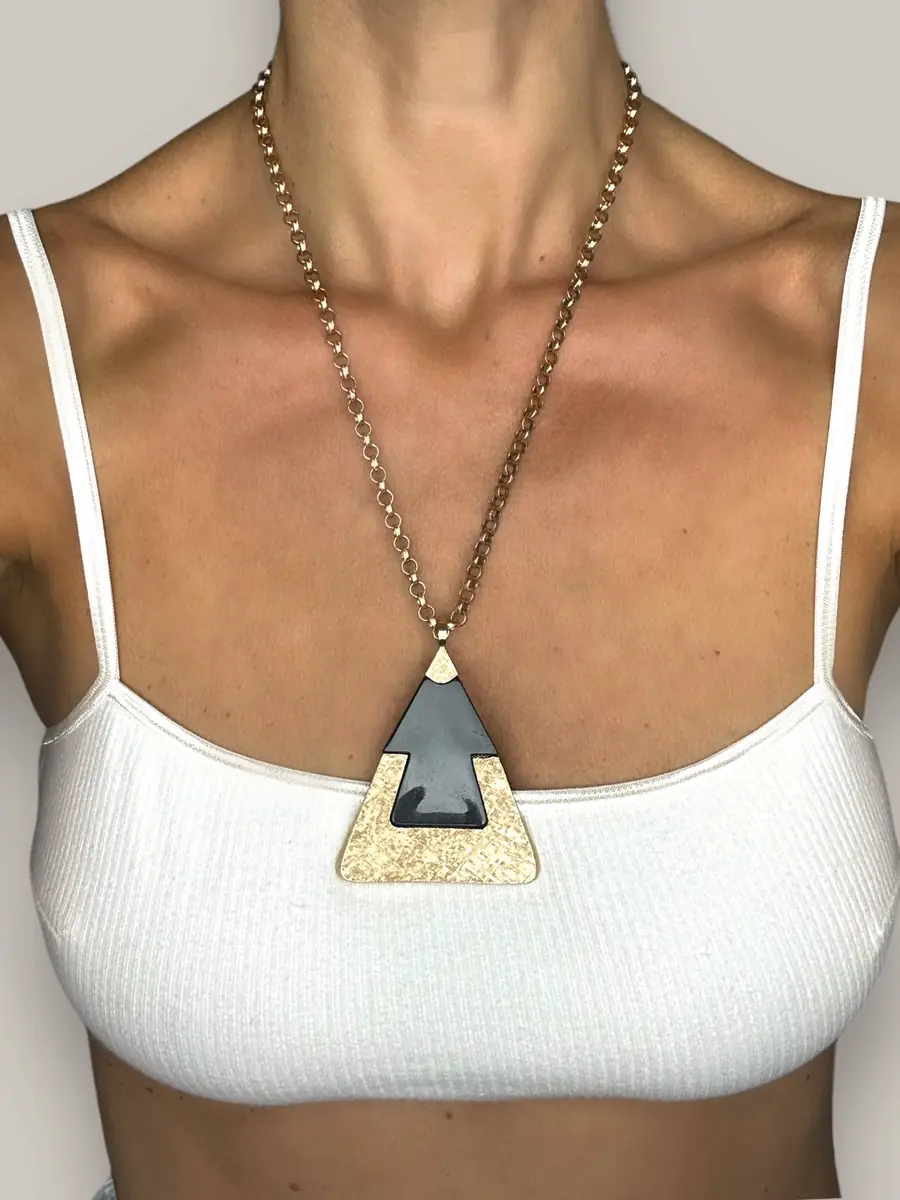 Jen Wonders Studio Triangle pendant | Thumbnail 4 Jen Wonders Studio Triangle pendant | Thumbnail 4