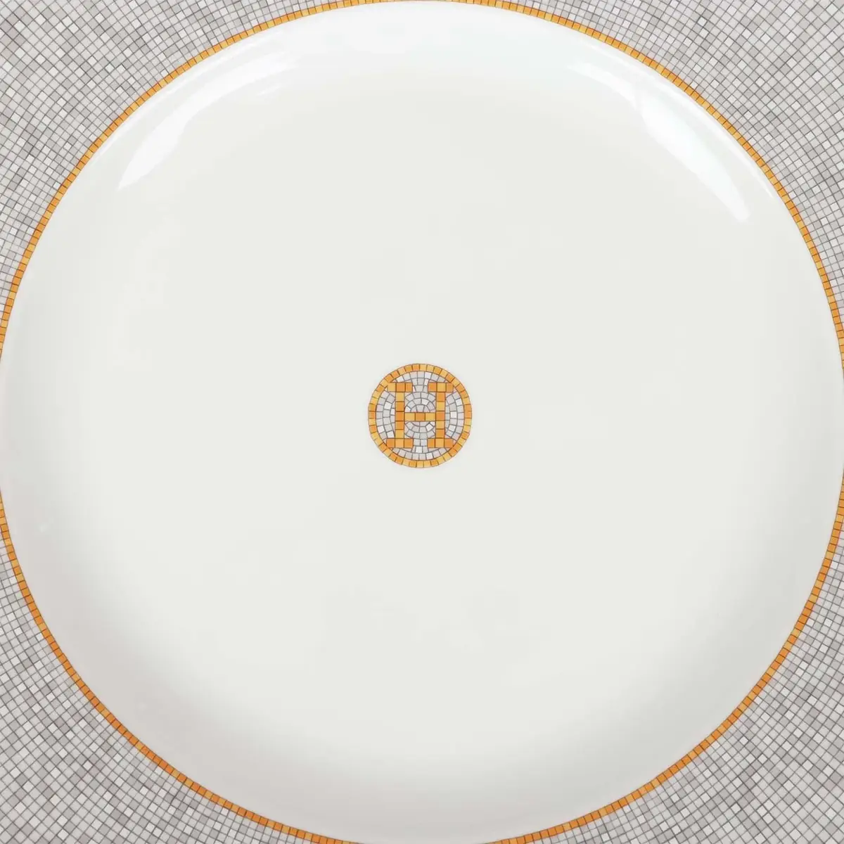 HERMÈS Hermes "Mosaique Au 24" Gold Presentation Plate Set | Thumbnail 2 HERMÈS Hermes "Mosaique Au 24" Gold Presentation Plate Set | Thumbnail 2