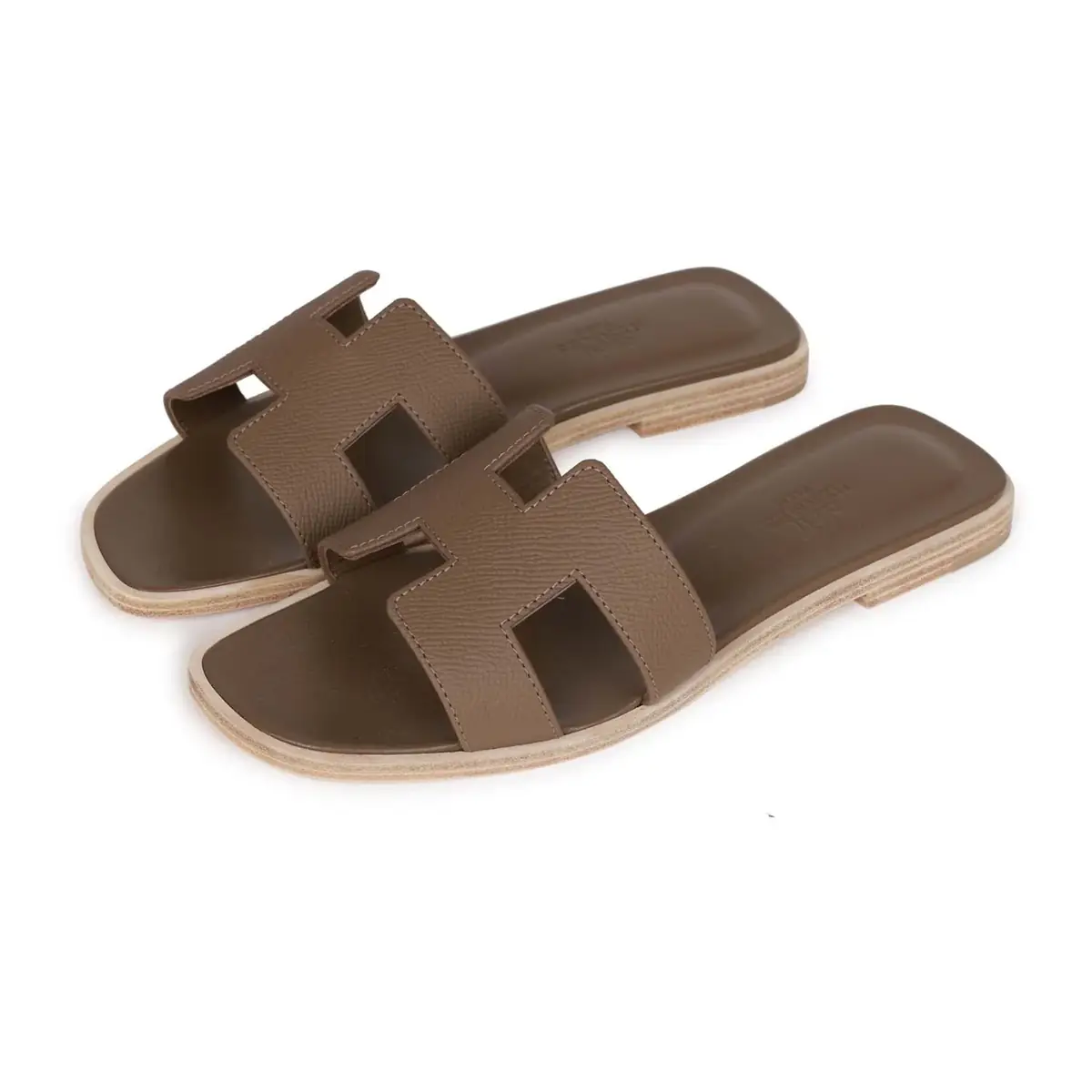 HERMÈS Hermes Oran Sandals Etoupe Epsom 35 | Image 1 HERMÈS Hermes Oran Sandals Etoupe Epsom 35 | Image 1