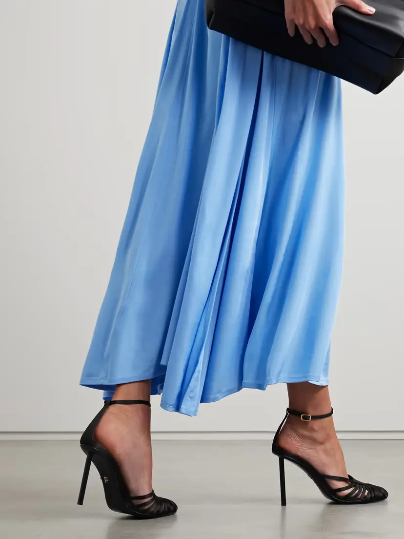 Ferragamo Ermelia Satin Pumps | Thumbnail 2