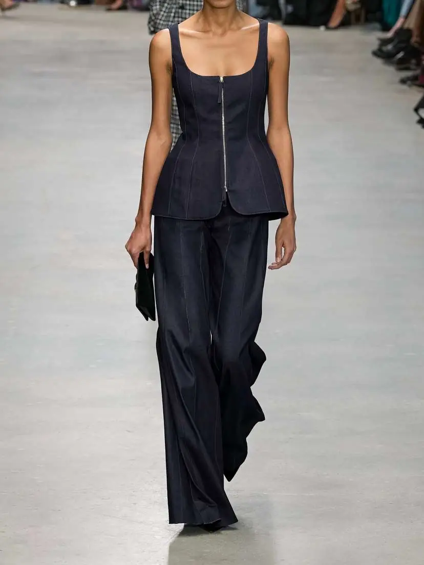 Carolina Herrera Paneled Cotton-blend High-rise Flared Jeans | Thumbnail 5