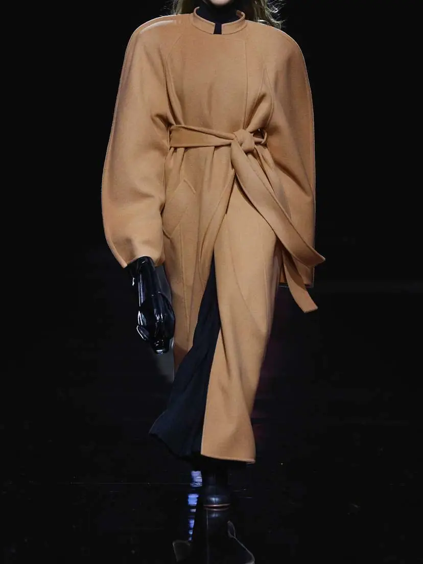 Khaite Rothen Oversized Belted Wool Coat | Thumbnail 4
