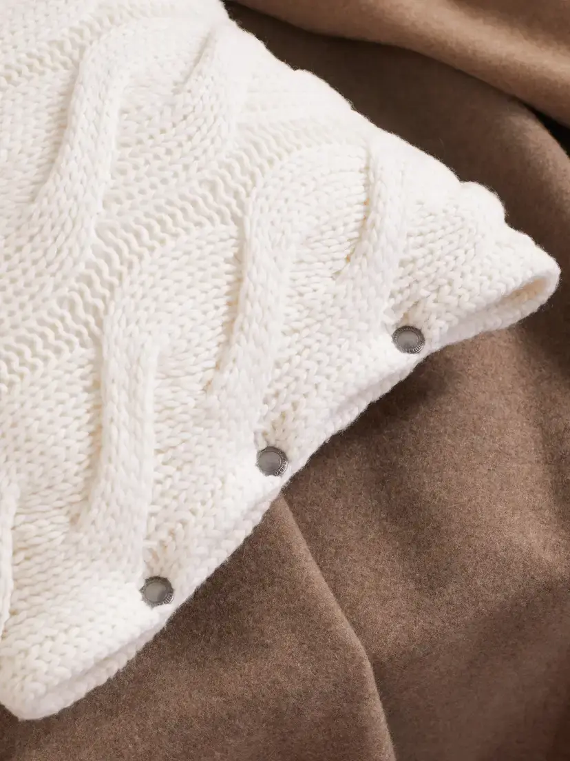 Brunello Cucinelli Cable-knit Cashmere Cushion | Thumbnail 3 Brunello Cucinelli Cable-knit Cashmere Cushion | Thumbnail 3