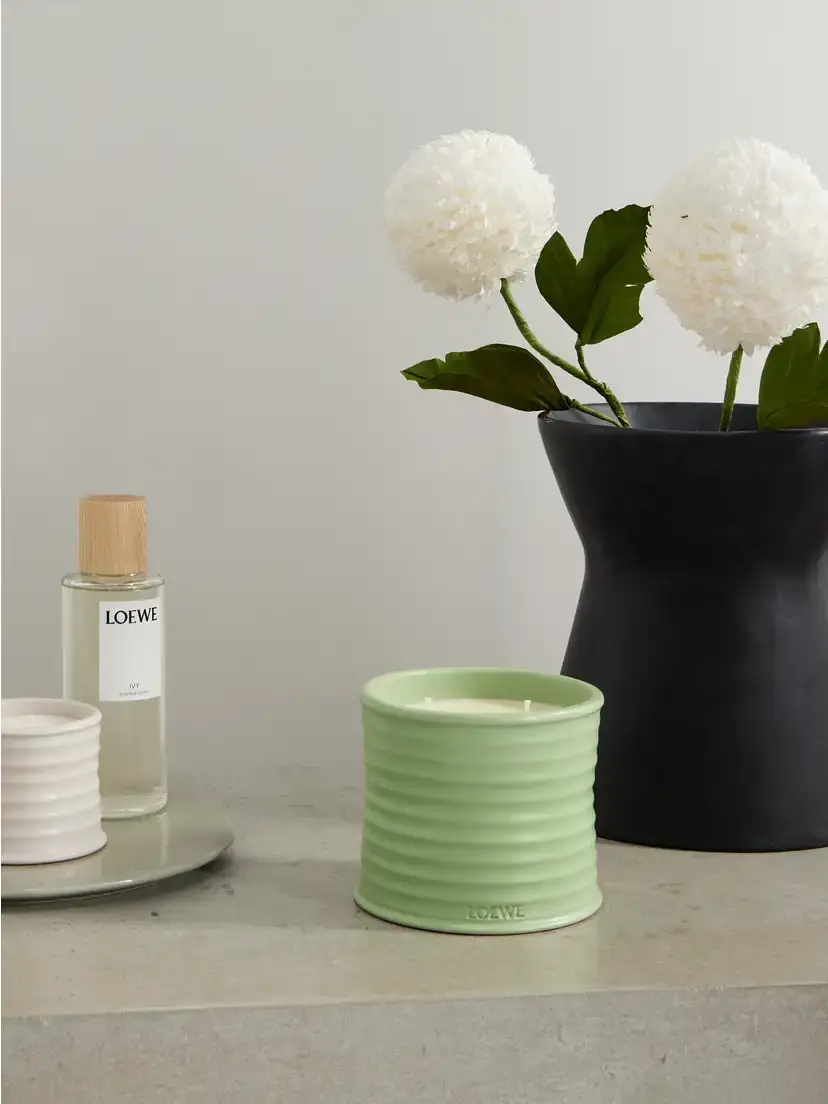 LOEWE PERFUMES Cucumber Medium Scented Candle, 610g | Thumbnail 2 LOEWE PERFUMES Cucumber Medium Scented Candle, 610g | Thumbnail 2