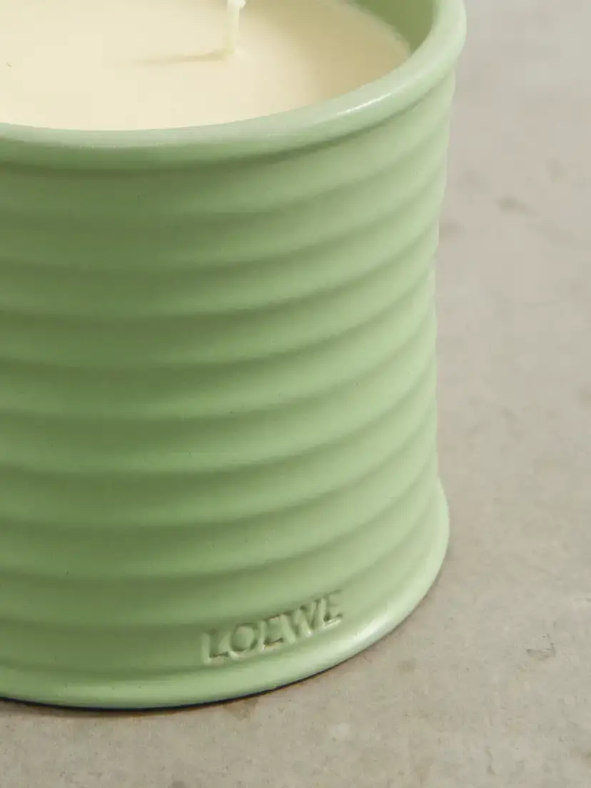 LOEWE PERFUMES Cucumber Medium Scented Candle, 610g | Thumbnail 3 LOEWE PERFUMES Cucumber Medium Scented Candle, 610g | Thumbnail 3