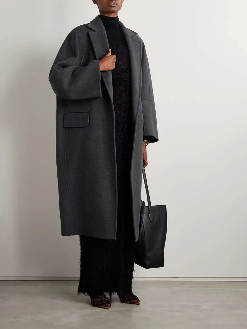Max Mara Asburgo Oversized Wool And Cashmere-blend Coat | Thumbnail 2