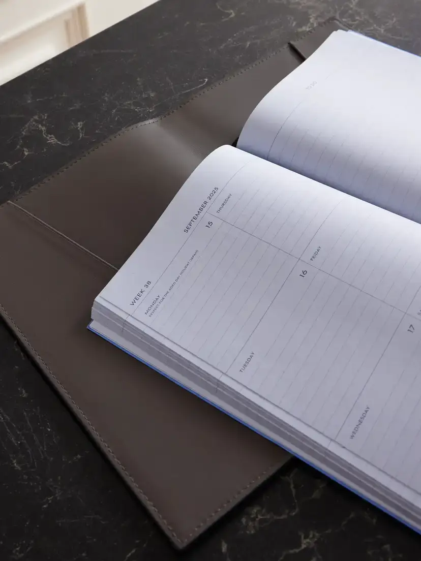 Smythson Evergreen Ludlow Refillable Textured-leather Notebook | Thumbnail 3