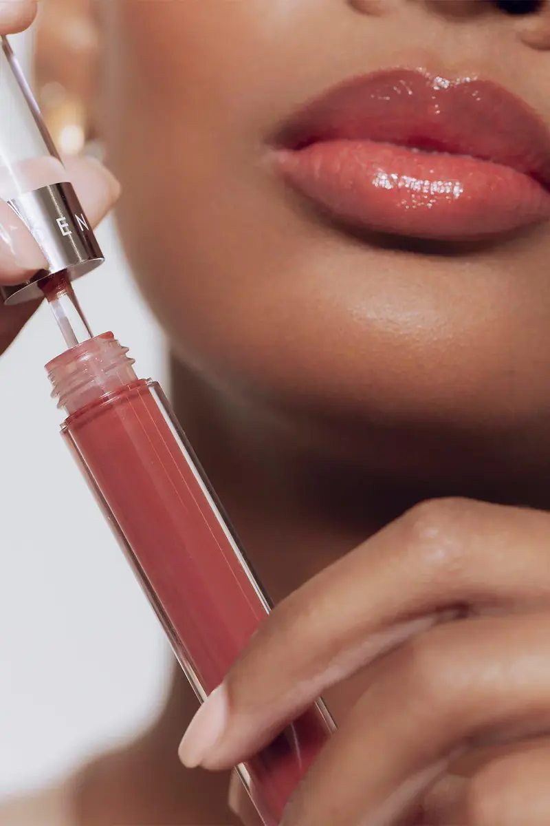 RÓEN Kiss My Liquid Lip Balm - Jude | Thumbnail 2 RÓEN Kiss My Liquid Lip Balm - Jude | Thumbnail 2