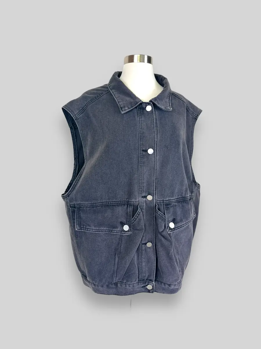 Jen Wonders Studio Oversized Denim Vest | Thumbnail 3