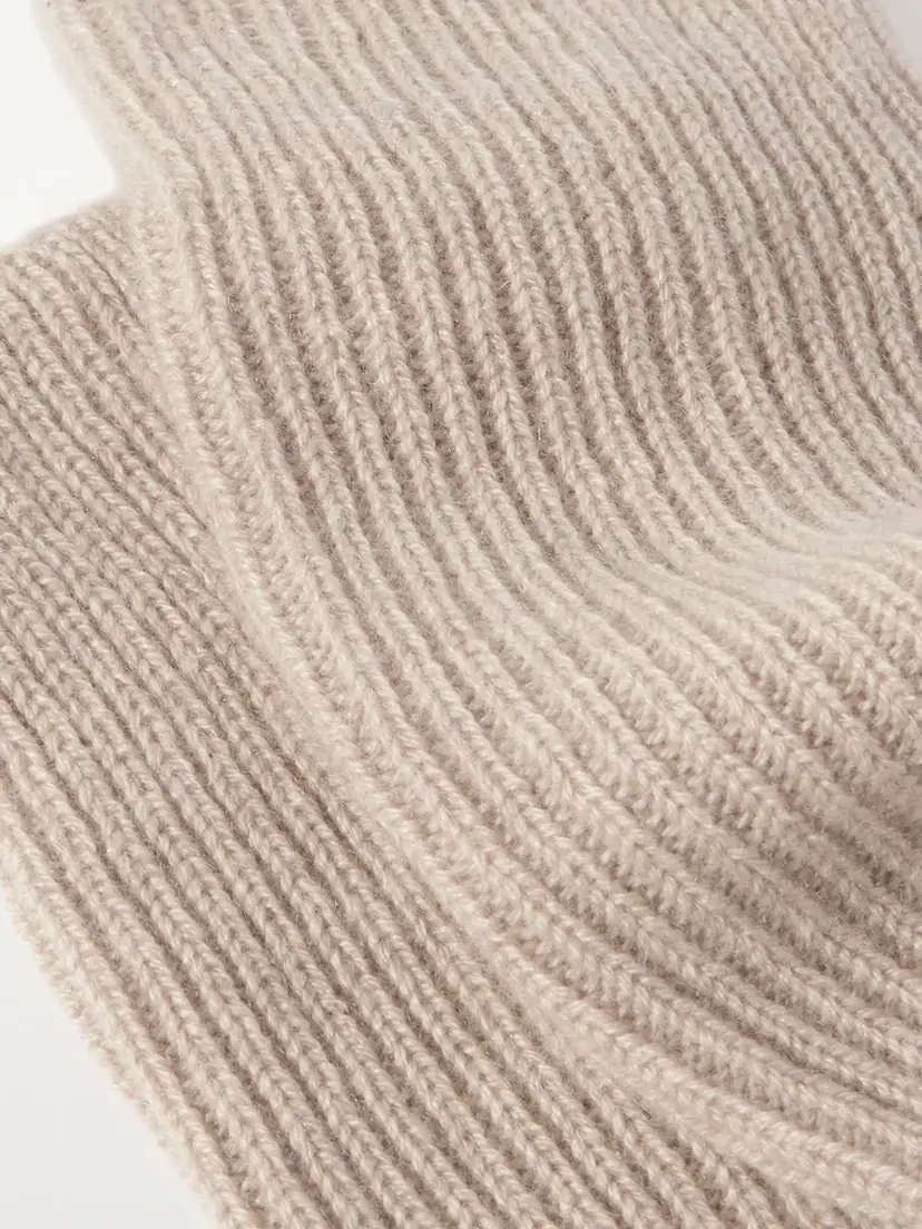 Lisa Yang Zera Ribbed Cashmere Socks | Thumbnail 3