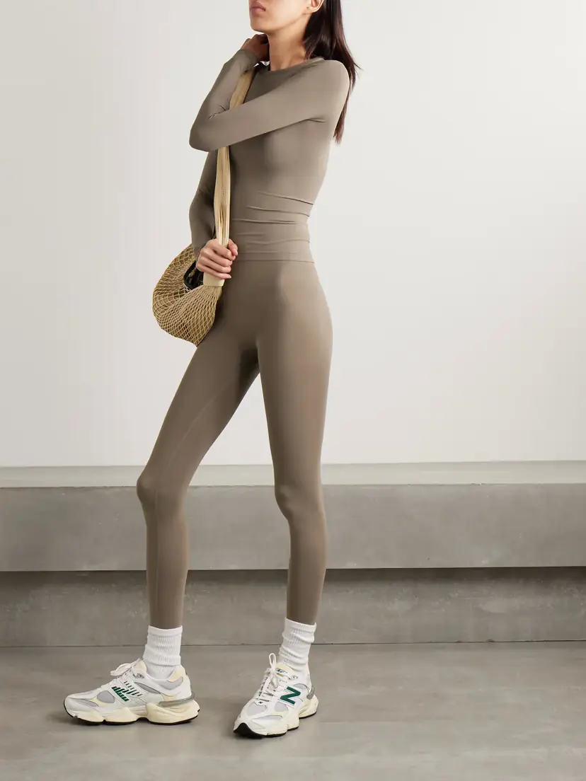 Skims Soft Smoothing Seamless Leggings - Truffle | Thumbnail 3
