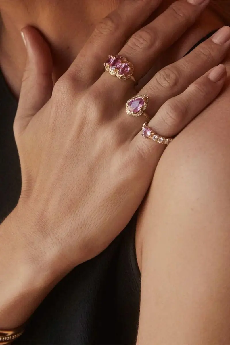 LOGAN HOLLOWELL Baby Queen Full Pavé Halo Water Drop Pink Sapphire Ring | Thumbnail 4