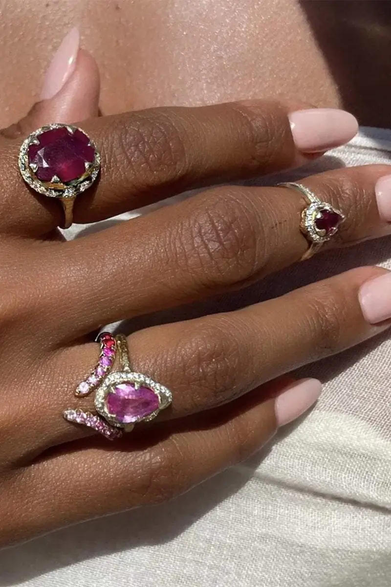 LOGAN HOLLOWELL Baby Queen Full Pavé Halo Water Drop Pink Sapphire Ring | Thumbnail 6