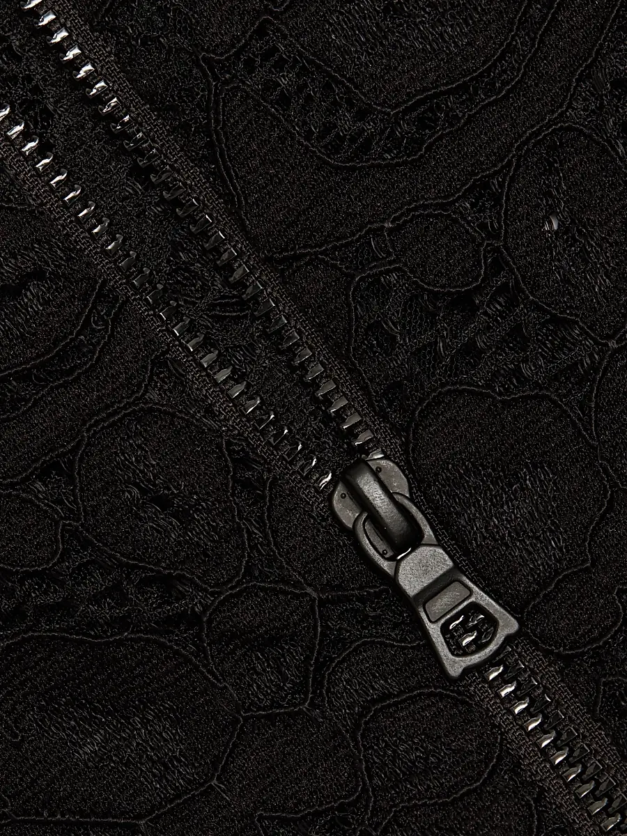 Alice + Olivia Women's Delaina Lace Top | Thumbnail 7 Alice + Olivia Women's Delaina Lace Top | Thumbnail 7