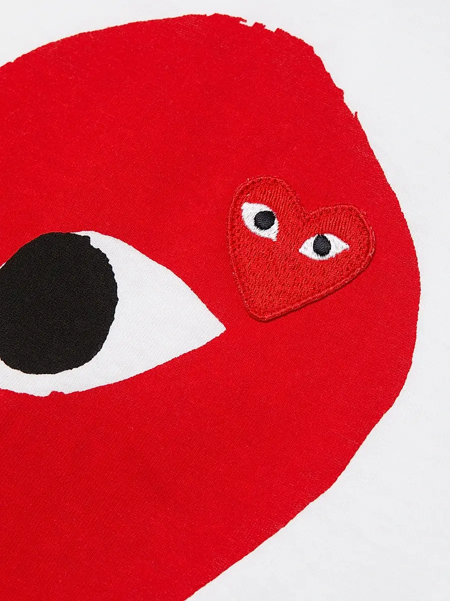 Comme des Garçons PLAY Women's Large Heart T-Shirt | Thumbnail 6 Comme des Garçons PLAY Women's Large Heart T-Shirt | Thumbnail 6