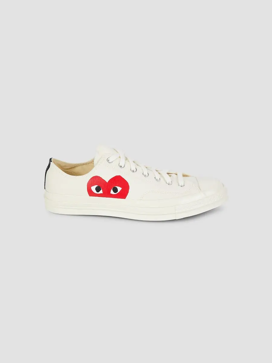 Comme des Garçons PLAY Unisex CdG PLAY x Converse Men's Chuck Taylor All Star One Heart Low-Top Sneakers - Beige | Thumbnail 6