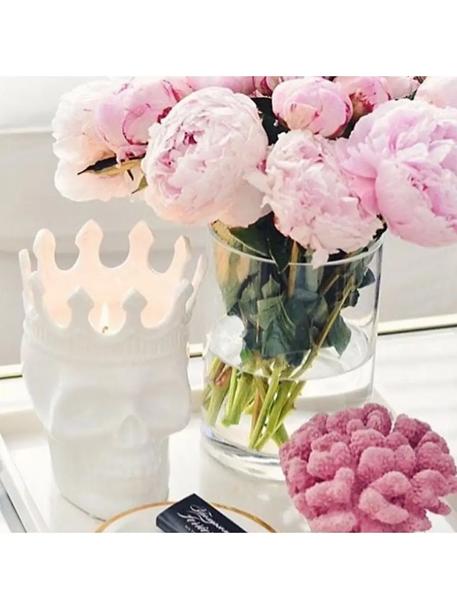 Thompson Ferrier Louise Skull Candle | Thumbnail 7 Thompson Ferrier Louise Skull Candle | Thumbnail 7