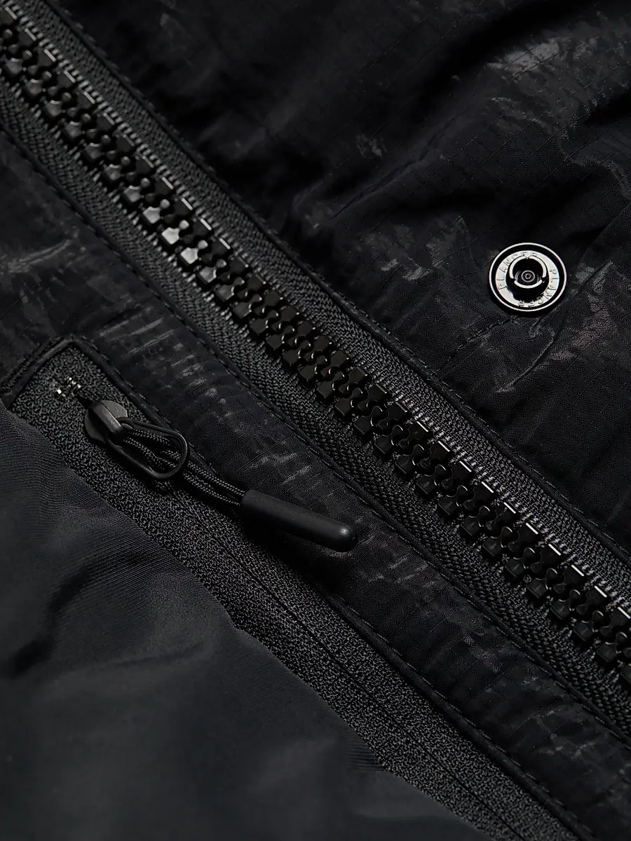 Canada Goose Women's Junction Hooded Jacket | Thumbnail 9 Canada Goose Women's Junction Hooded Jacket | Thumbnail 9