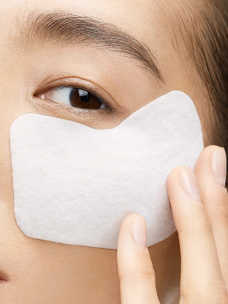 Shiseido Women's Vital Perfection Uplifting & Firming Express Eye Mask | Thumbnail 4 Shiseido Women's Vital Perfection Uplifting & Firming Express Eye Mask | Thumbnail 4