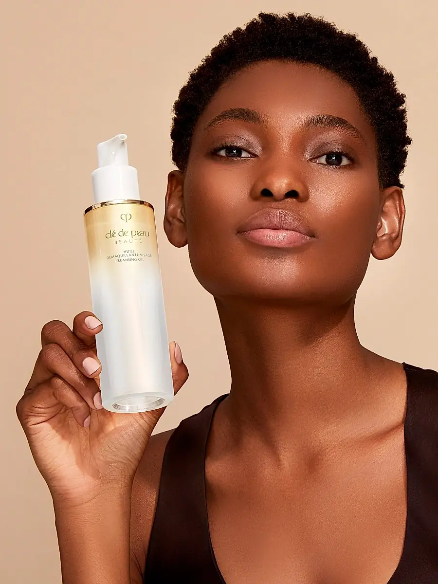 CLÉ DE PEAU BEAUTÉ Women's Facial Cleansing Oil | Thumbnail 5 CLÉ DE PEAU BEAUTÉ Women's Facial Cleansing Oil | Thumbnail 5